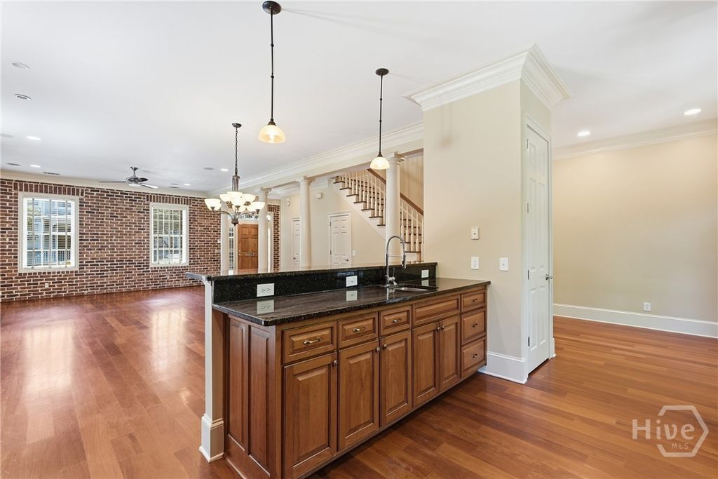 Image 18 of property listing at 464 Montgomery Street, Savannah, GA 31401