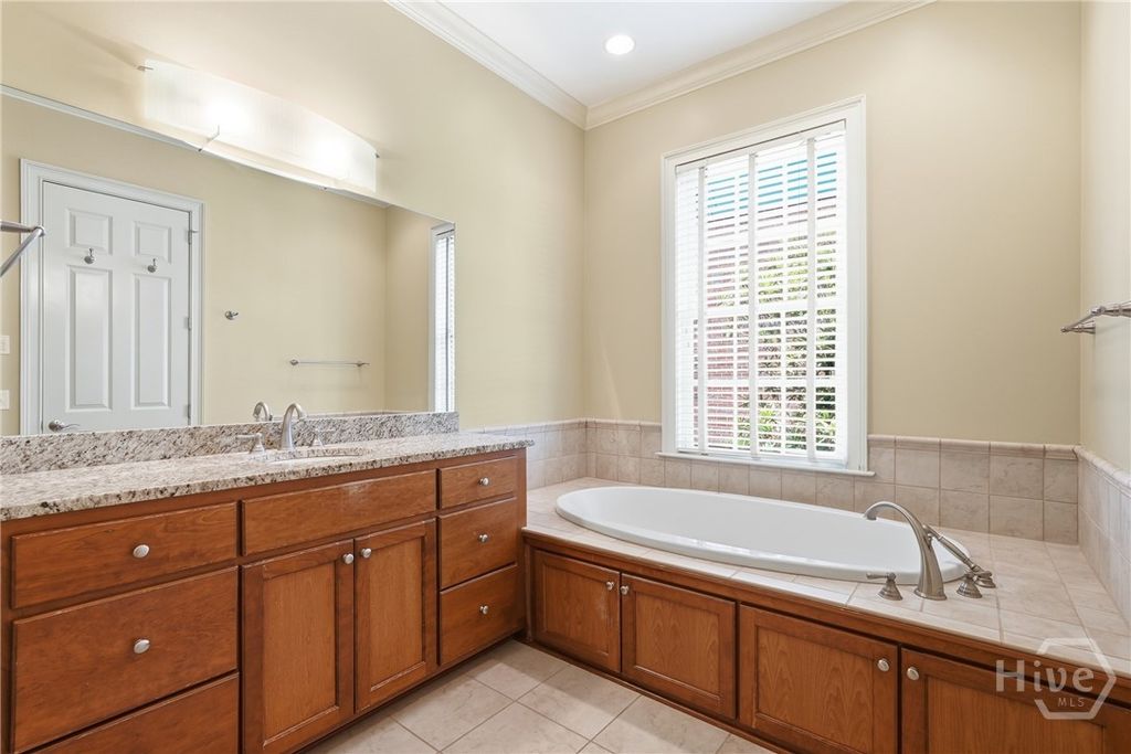 Image 30 of property listing at 464 Montgomery Street, Savannah, GA 31401