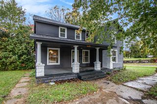 402 Michigan Avenue, Dowagiac, MI 49047