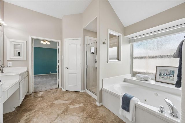 2110 Barrington Pointe Drive, League City, TX 77573