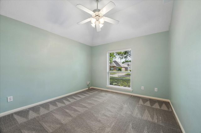 2110 Barrington Pointe Drive, League City, TX 77573