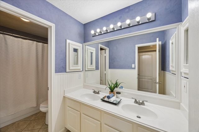 2110 Barrington Pointe Drive, League City, TX 77573