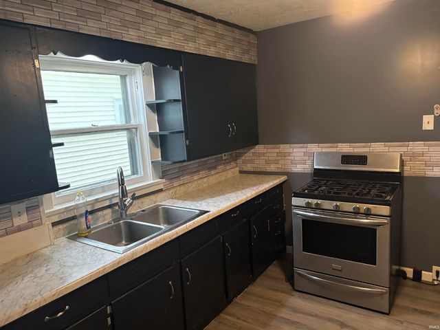 502 S 32nd Street, South Bend, IN 46615