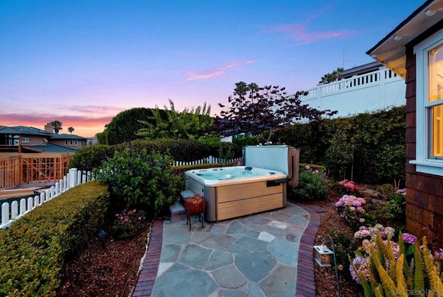 2254 Del Mar Heights Rd, Del Mar, CA 92014
