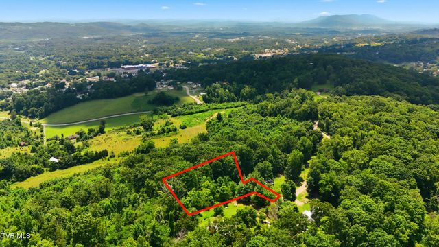 484 Carousel Pvt Drive, Kingsport, TN 37660