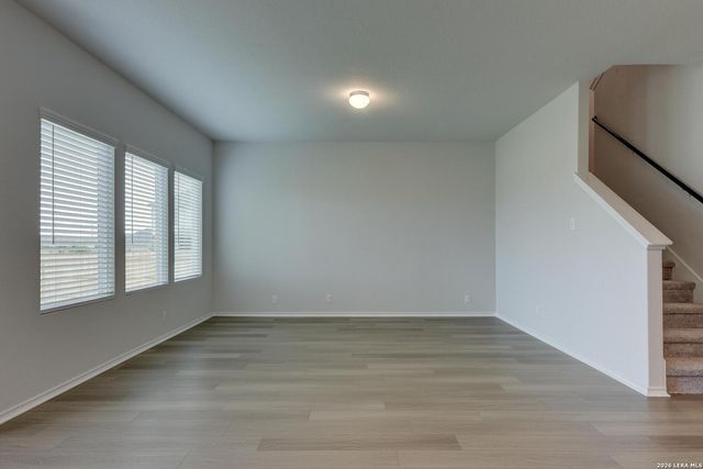 152 Yale St, Seguin, TX 78155