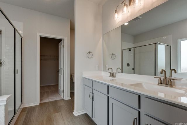 152 Yale St, Seguin, TX 78155