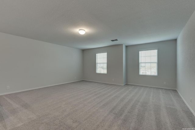 152 Yale St, Seguin, TX 78155