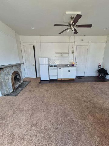 1502 E Royall PLACE #1504, Milwaukee, WI 53202