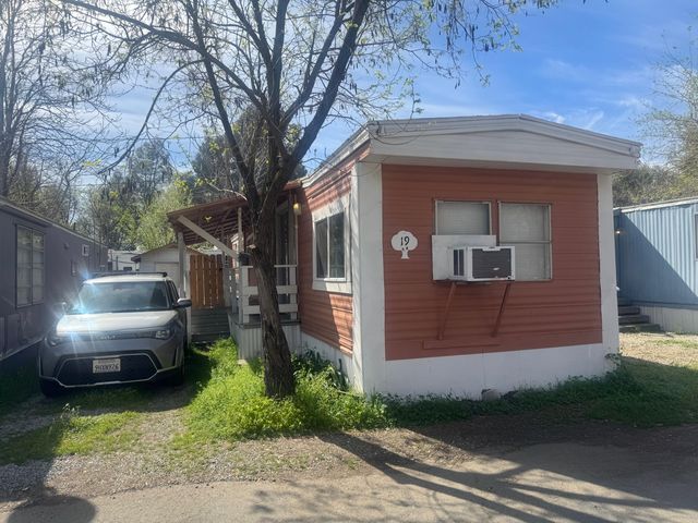 2237 Jewell Lane, SPC 19, Redding, CA 96001