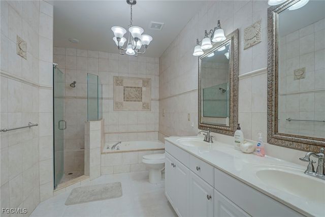 2226 Carnaby CT, Lehigh Acres, FL 33973