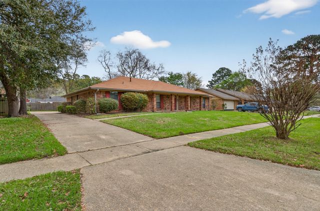2422 Somersworth Drive, Shreveport, LA 71118
