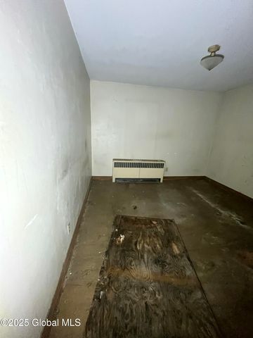 434 N Greenbush Road, North Greenbush, NY 12144