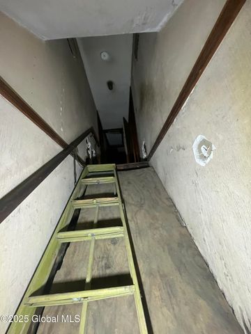 434 N Greenbush Road, North Greenbush, NY 12144