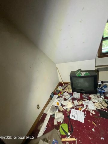 434 N Greenbush Road, North Greenbush, NY 12144