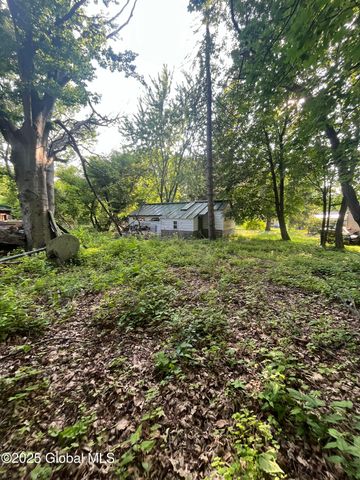 434 N Greenbush Road, North Greenbush, NY 12144