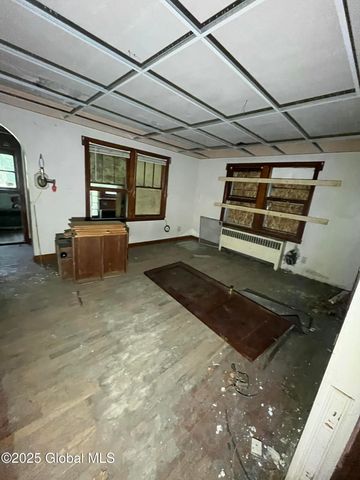 434 N Greenbush Road, North Greenbush, NY 12144