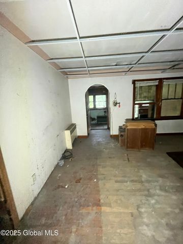 434 N Greenbush Road, North Greenbush, NY 12144