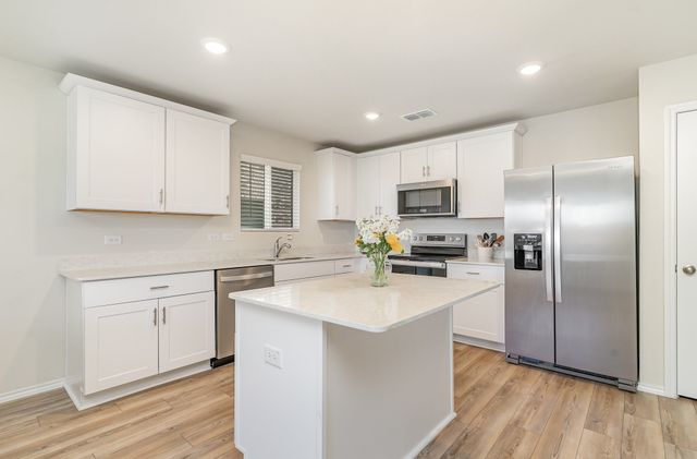 504 S Hopson Street, Van Alstyne, TX 75495