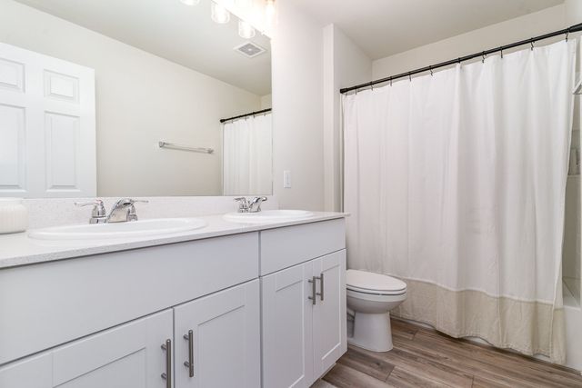 504 S Hopson Street, Van Alstyne, TX 75495