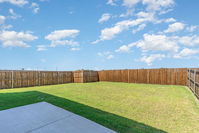 504 S Hopson Street, Van Alstyne, TX 75495