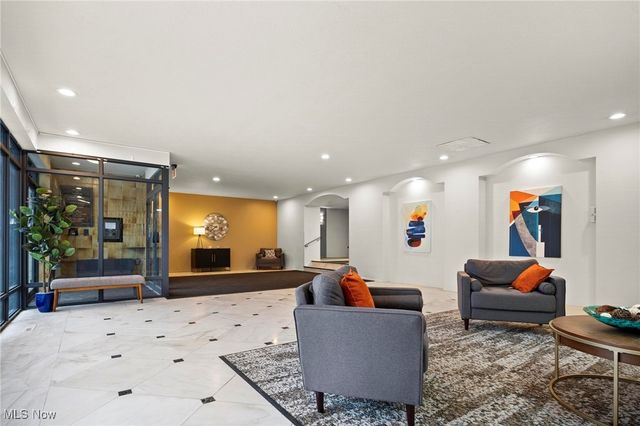 3333 Warrensville Center Road 214, Shaker Heights, OH 44122