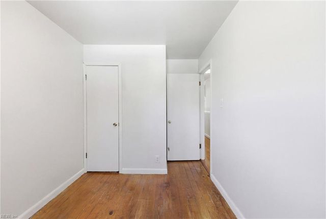 7 Freeman DR, Poquoson, VA 23662