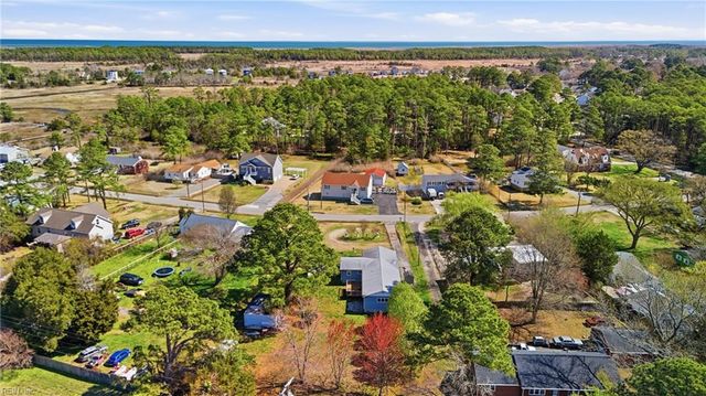 7 Freeman DR, Poquoson, VA 23662