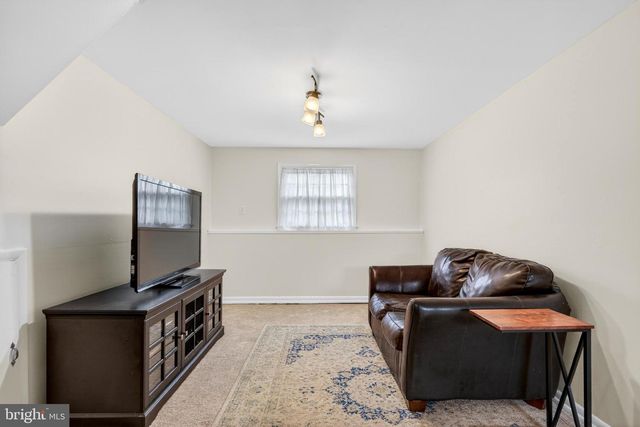 528 LEE ANN RD, Cherry Hill, NJ 08034