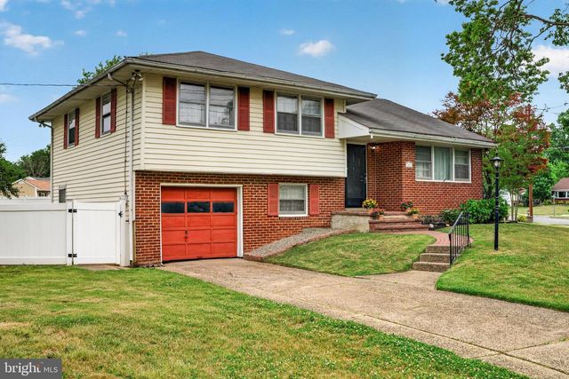 528 LEE ANN RD, Cherry Hill, NJ 08034
