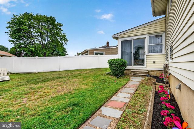 528 LEE ANN RD, Cherry Hill, NJ 08034