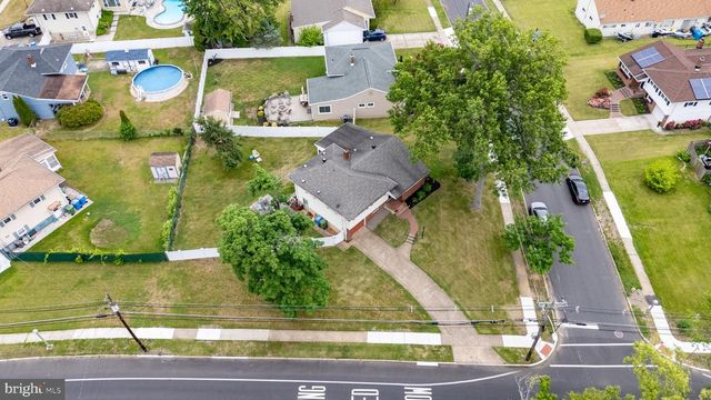 528 LEE ANN RD, Cherry Hill, NJ 08034