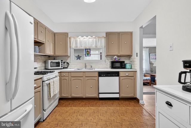 528 LEE ANN RD, Cherry Hill, NJ 08034