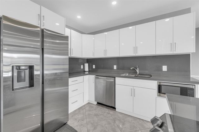 4651 SW 19th Street, Fort Lauderdale, FL 33317