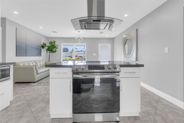 4651 SW 19th Street, Fort Lauderdale, FL 33317