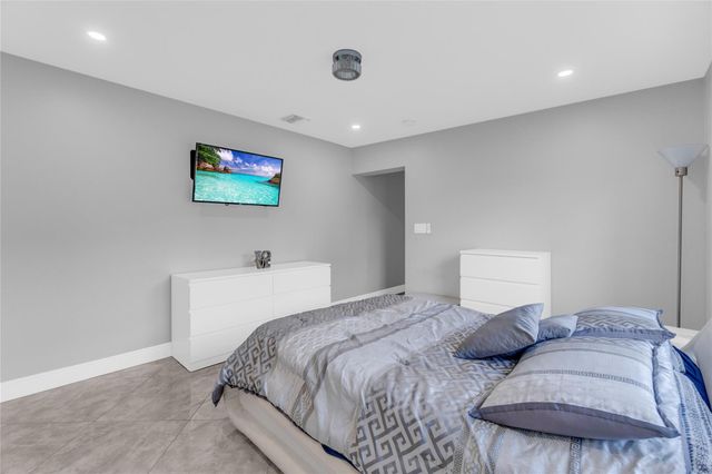 4651 SW 19th Street, Fort Lauderdale, FL 33317