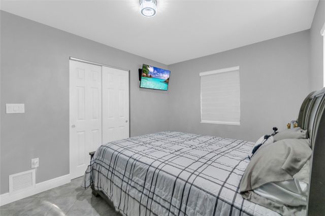 4651 SW 19th Street, Fort Lauderdale, FL 33317