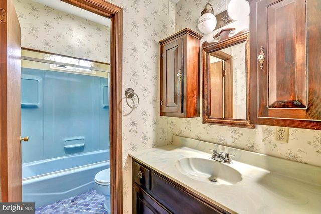 511 CHELTON AVE, Burlington, NJ 08016