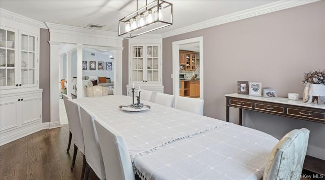 16 Daniel Lane, Dix Hills, NY 11746