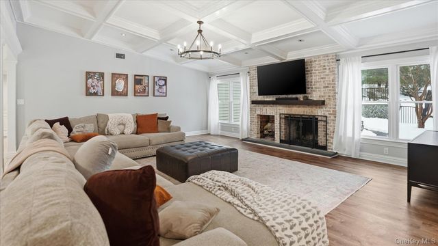 16 Daniel Lane, Dix Hills, NY 11746