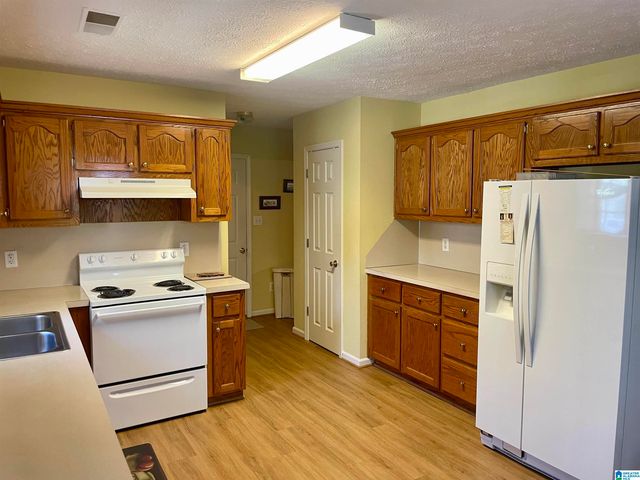 8006 ROCKHAMPTON CIRCLE, Helena, AL 35080