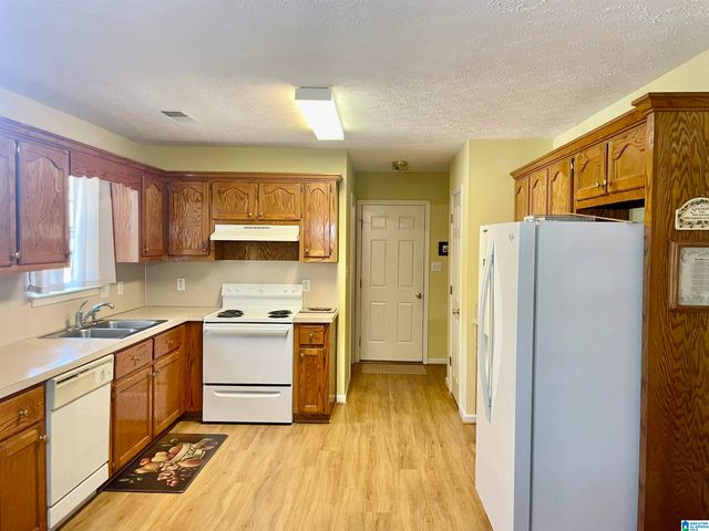 8006 ROCKHAMPTON CIRCLE, Helena, AL 35080