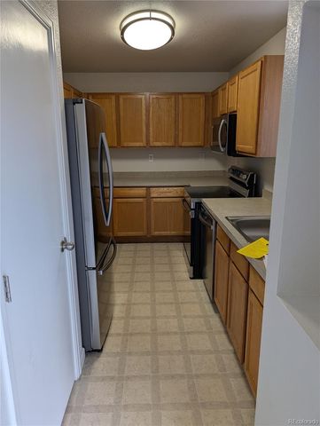 55652 E 28th Place, Strasburg, CO 80136