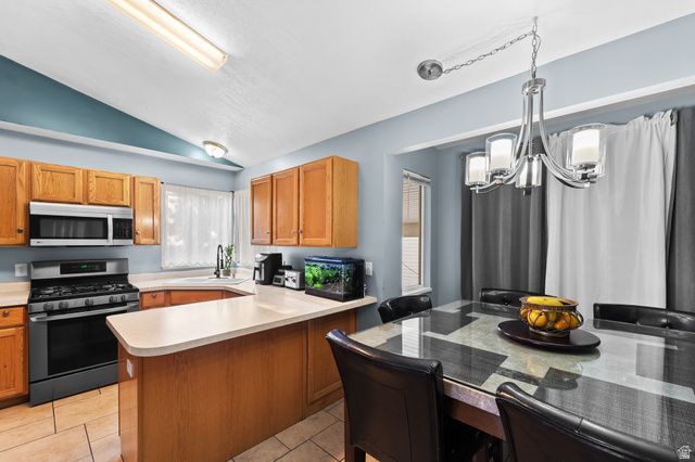 3238 S IVY DR, West Valley City, UT 84119