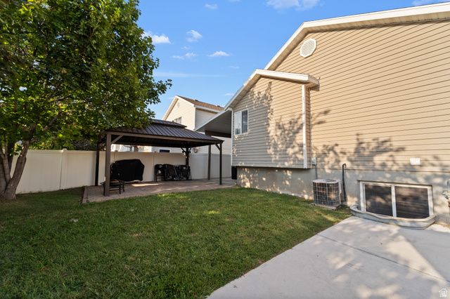 3238 S IVY DR, West Valley City, UT 84119