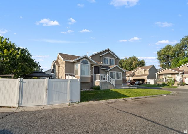 3238 S IVY DR, West Valley City, UT 84119