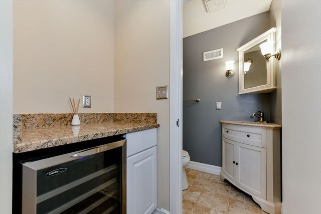 4 Fresh Pond Pl, Cambridge, MA 02138