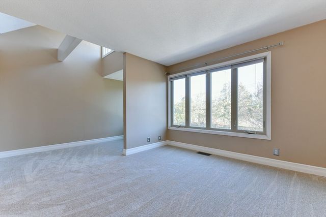 4 Fresh Pond Pl, Cambridge, MA 02138