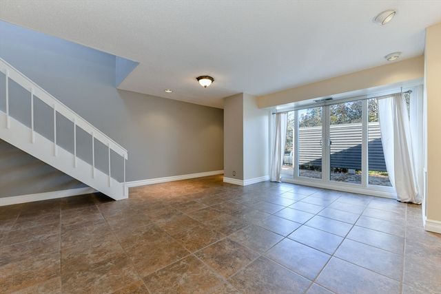 4 Fresh Pond Pl, Cambridge, MA 02138