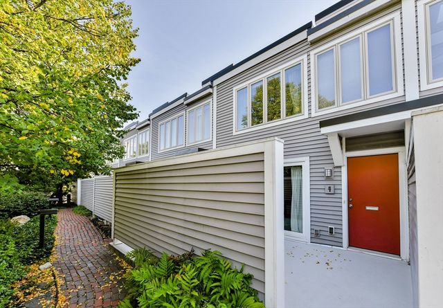 4 Fresh Pond Pl, Cambridge, MA 02138